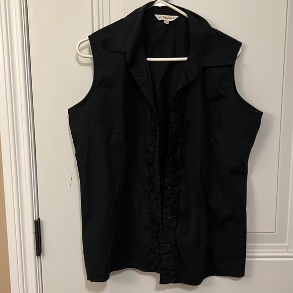 Susanne’s button down vest blouse - Picture 1 of 7